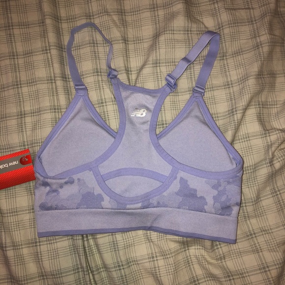NWT. new balance sports bra - Picture 2 of 2